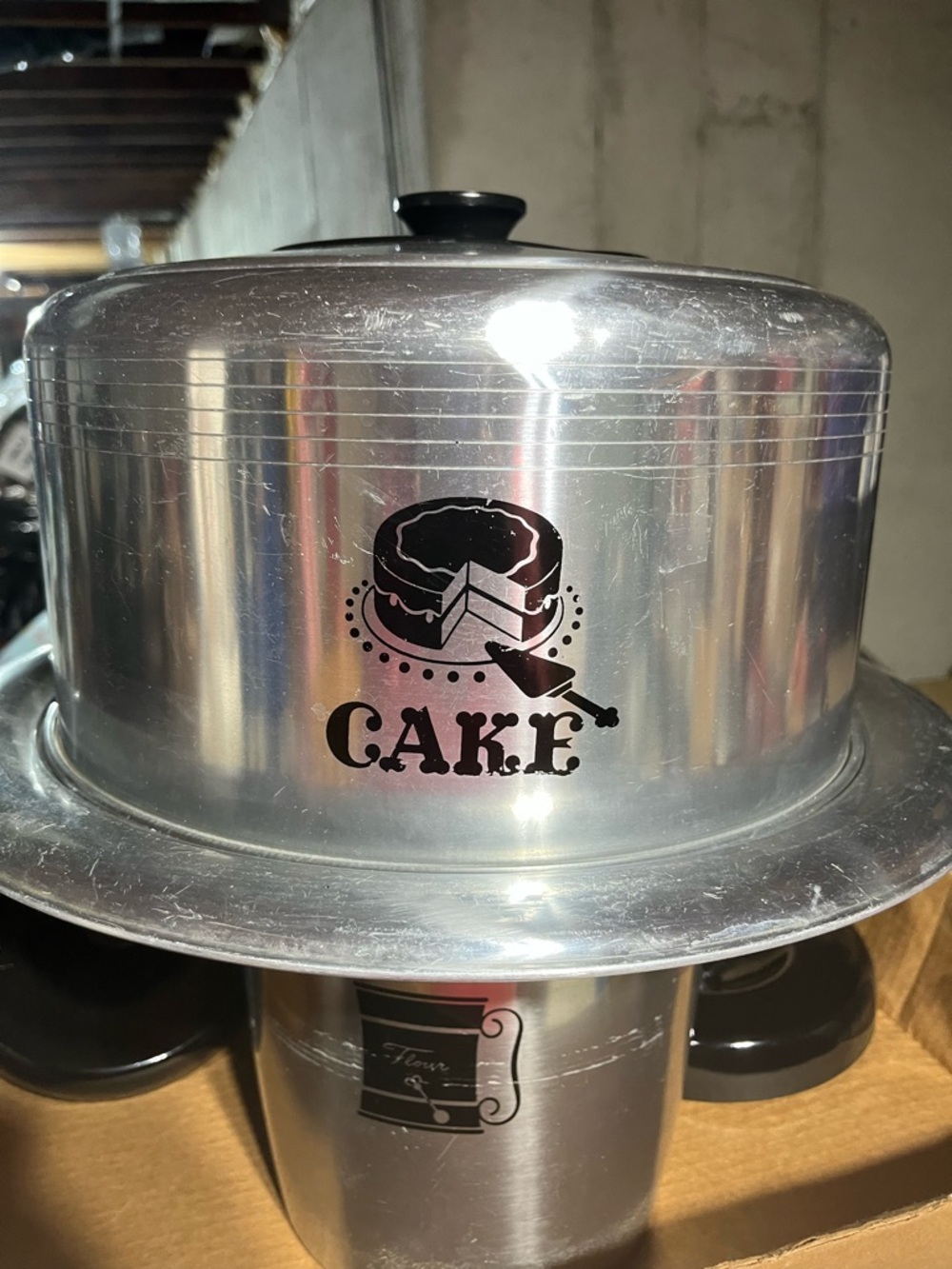 Cake Cover Dome with Base - Aluminum